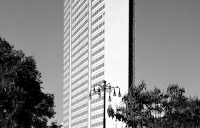 Architecture - <p>Gio Ponti, Grattacielo Pirelli, Milano, Italy</p>